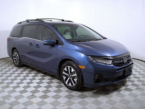 Used 2026 Honda Odyssey EX-L image 6