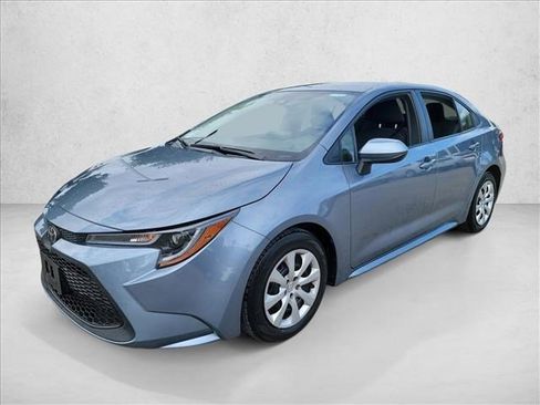 Used 2022 Toyota Corolla LE image 1