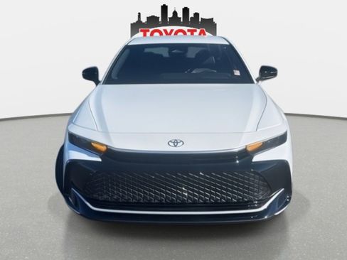 Used 2026 Toyota Crown XLE image 9