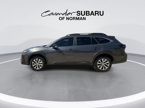 Used 2024 Subaru Outback Premium AWD/4WD image 6