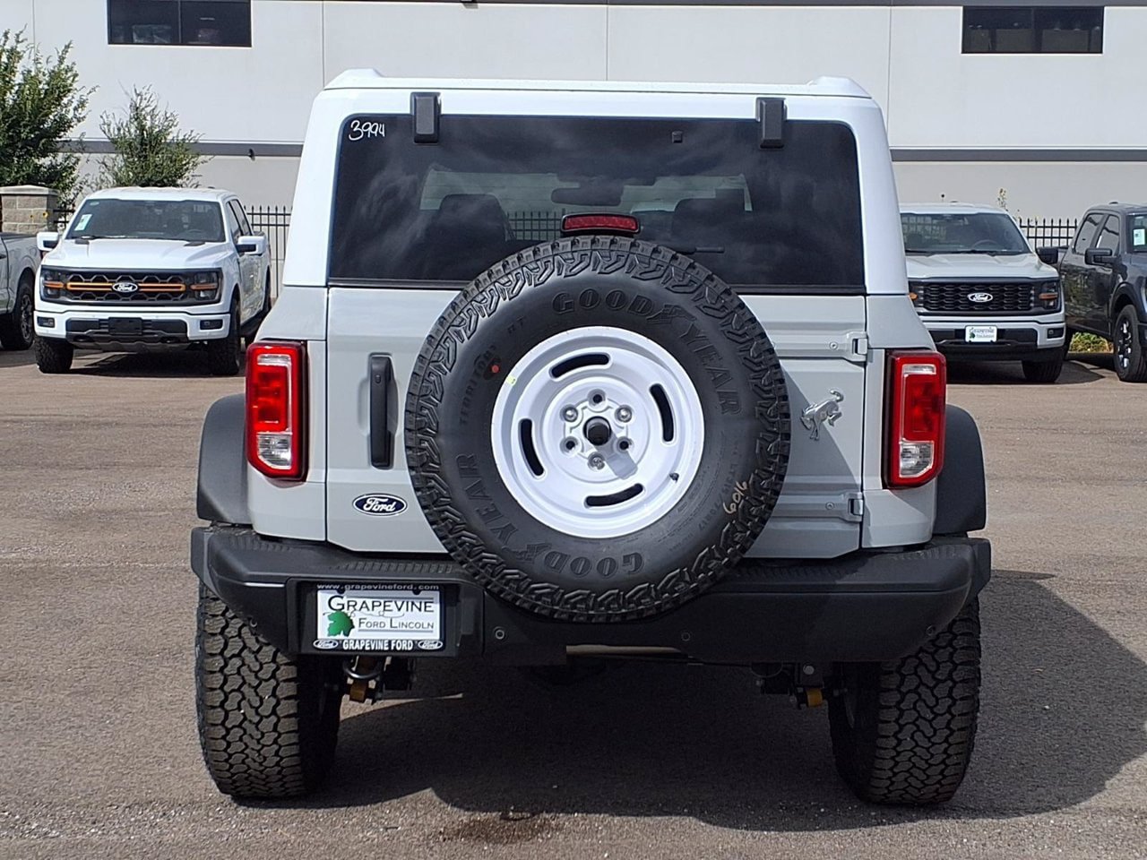 New 2026 Ford Bronco Heritage Edition AWD/4WD image 5