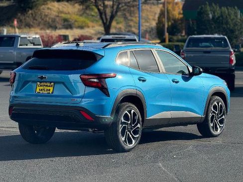New 2025 Chevrolet Trax RS w/ Sunroof Package image 14