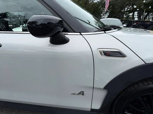 Used 2022 MINI Cooper Clubman S w/ Premium Package AWD/4WD image 3