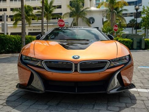 Used 2019 BMW i8 Roadster AWD/4WD image 7