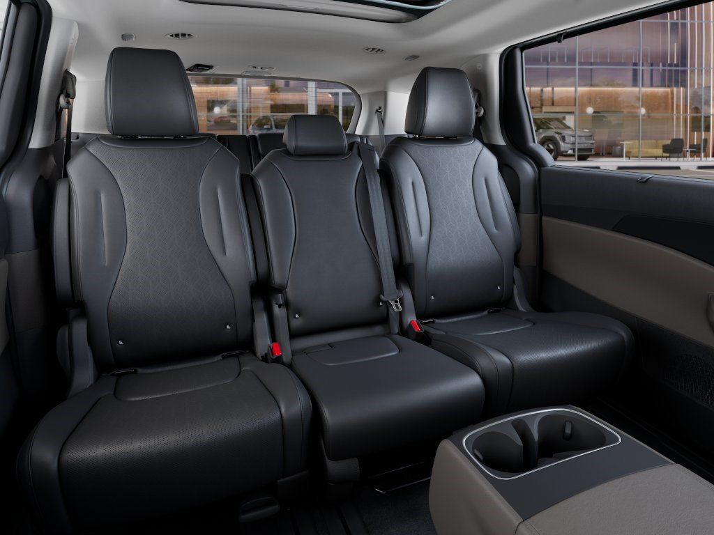 New 2027 Kia Carnival SX FWD image 16