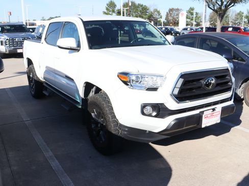 Used 2023 Toyota Tacoma SR5 image 2