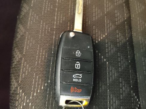Used 2022 Kia Rio S FWD image 32