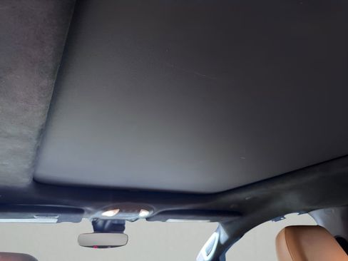 Used 2023 Chrysler Pacifica Pinnacle FWD image 14