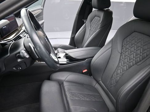 Used 2023 BMW 530i xDrive w/ Premium Package image 11