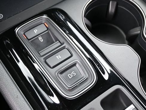 Used 2025 Honda Pilot TrailSport image 22