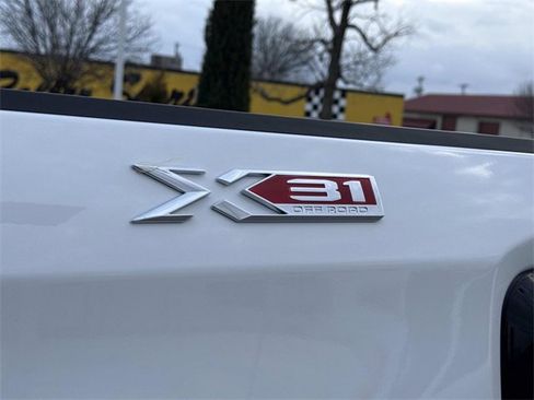 New 2026 GMC Sierra 1500 Elevation image 11