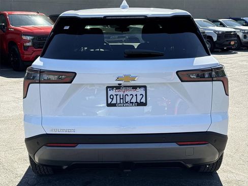 Used 2025 Chevrolet Equinox LT image 4