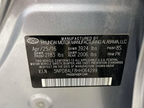 Used 2017 Hyundai Elantra SE FWD image 27