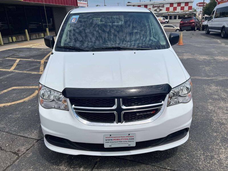 Used 2018 Dodge Grand Caravan SE FWD image 7
