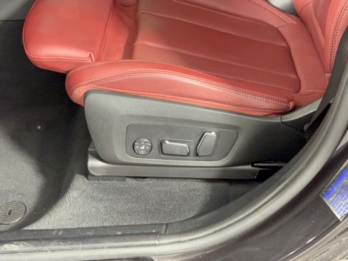 Certified 2024 BMW X4 xDrive30i w/ Premium Package AWD/4WD image 16