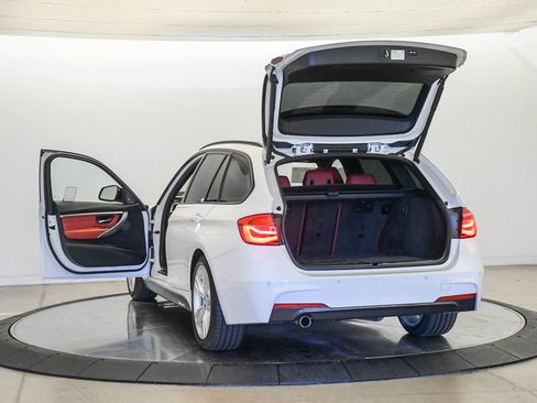 Certified 2018 BMW 328d xDrive Wagon AWD/4WD image 36
