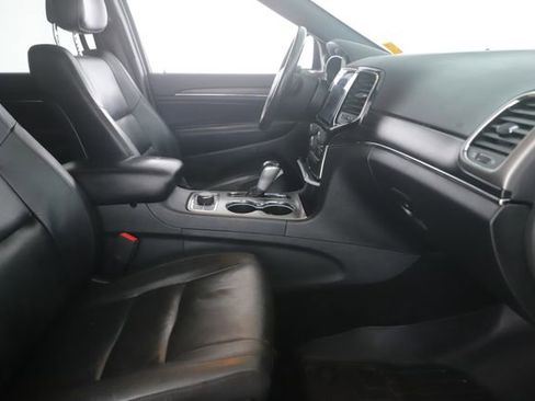 Used 2020 Jeep Grand Cherokee Limited image 33