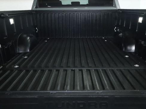 Used 2024 Toyota Tundra Limited AWD/4WD image 33