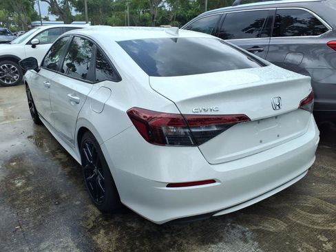 Used 2025 Honda Civic Sport image 4