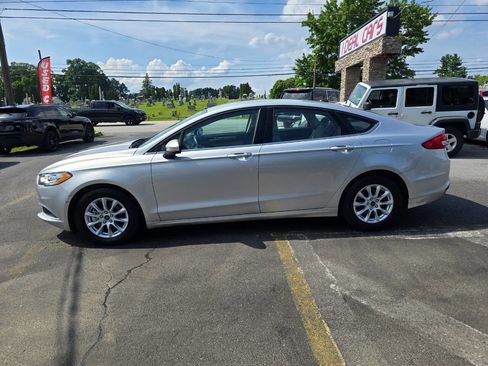 Used 2017 Ford Fusion S image 6