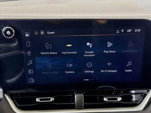 New 2026 Chevrolet Equinox LT w/ Safety and Technology Package FWD image 15