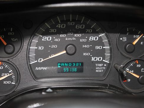 Used 2005 Chevrolet Express 3500 Extended Passenger w/ LS Preferred Equipment Group RWD image 12