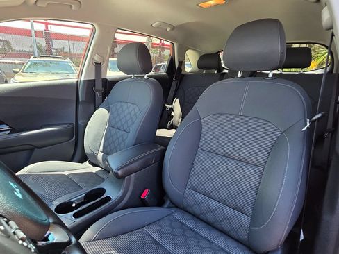 Used 2022 Kia Niro LXS FWD image 17