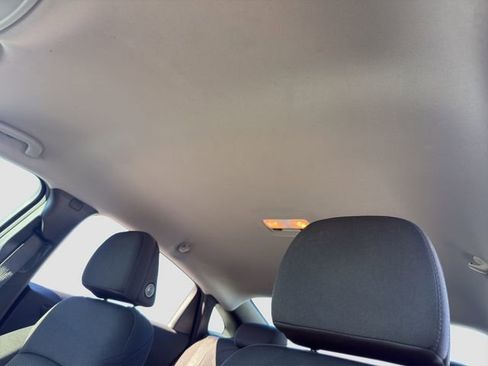 Used 2024 Chevrolet Malibu LT image 28