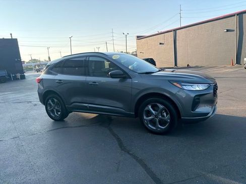 Used 2024 Ford Escape ST-Line AWD/4WD image 3