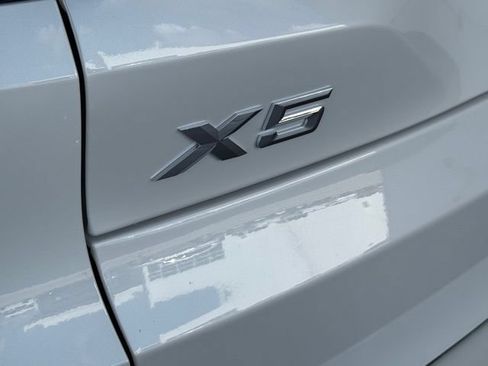 Used 2026 BMW X5 sDrive40i w/ M Sport Package RWD image 12