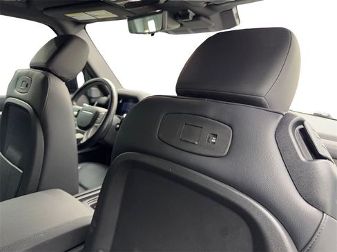 Used 2021 Land Rover Defender 90 X-Dynamic S image 39