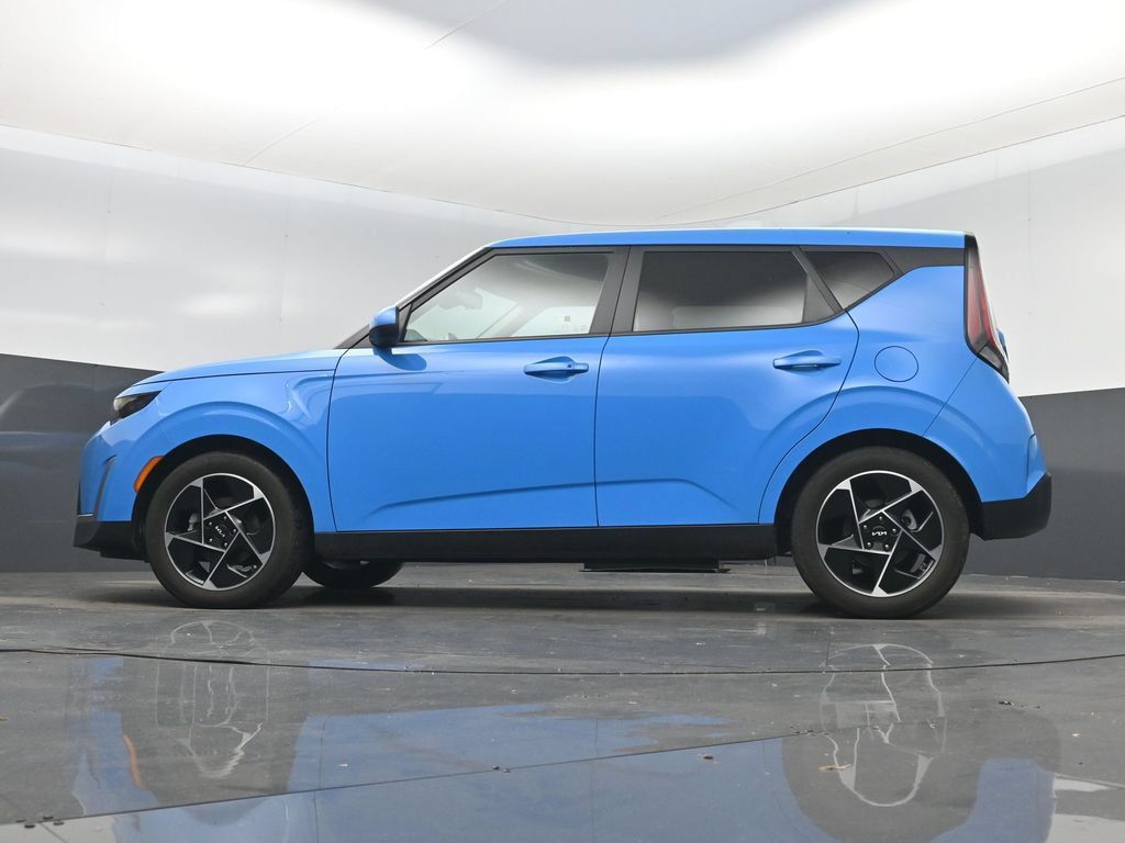 Used 2023 Kia Soul EX FWD image 15