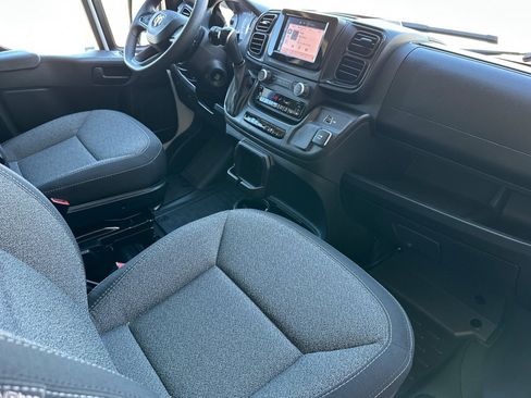 Used 2024 RAM ProMaster 1500 image 14