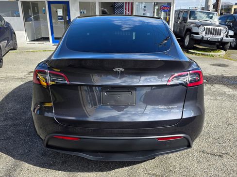 Used 2024 Tesla Model Y Long Range image 6