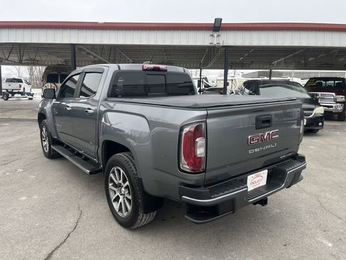 Used 2021 GMC Canyon Denali image 8