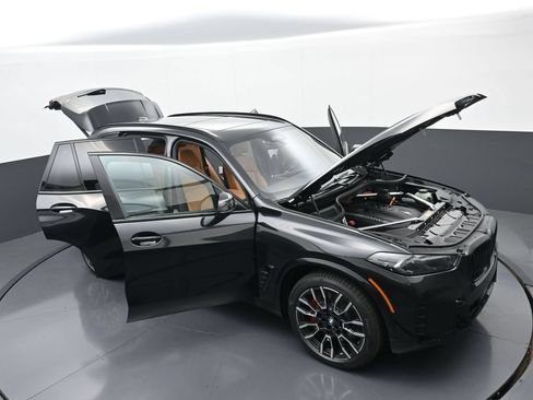New 2026 BMW X5 xDrive50e w/ M Sport Package AWD/4WD image 37