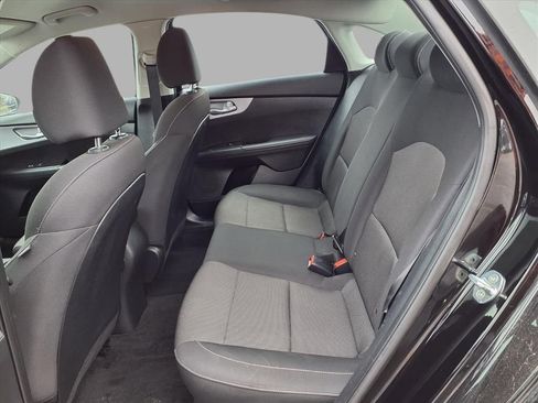 Used 2023 Kia Forte LXS image 21