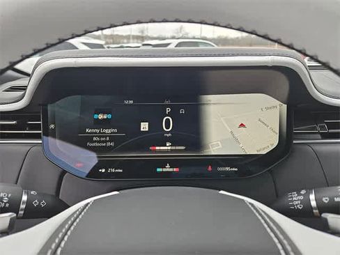 Used 2025 Land Rover Range Rover Long Wheelbase Autobiography image 39