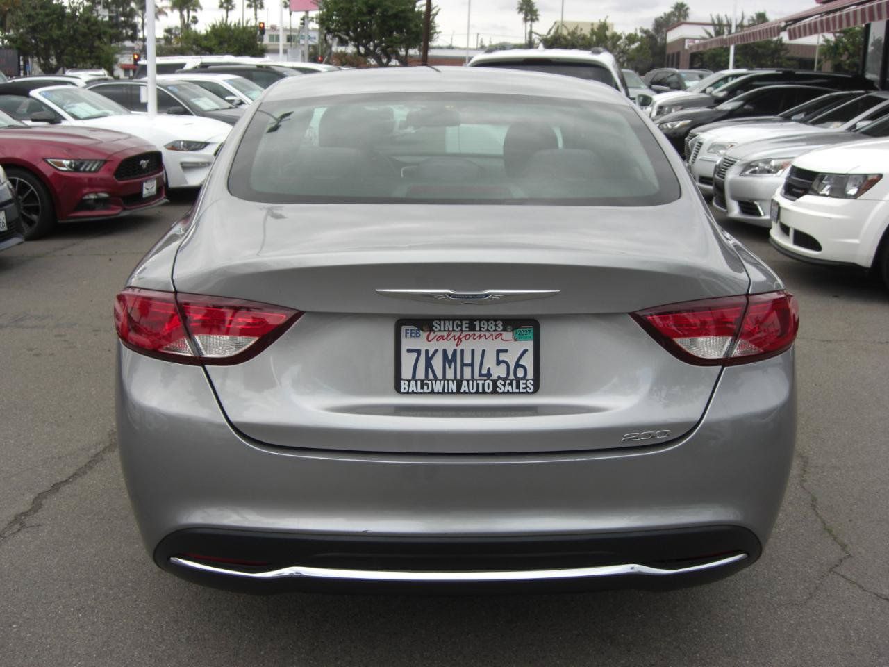Used 2015 Chrysler 200 Limited FWD image 12