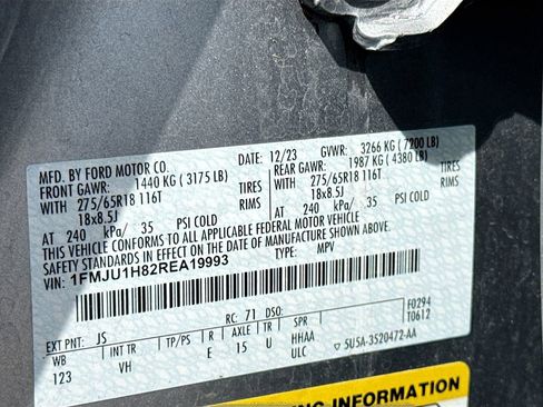 Used 2024 Ford Expedition XLT image 33