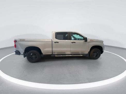 Used 2020 Chevrolet Silverado 1500 LT Trail Boss w/ Convenience Package AWD/4WD image 9