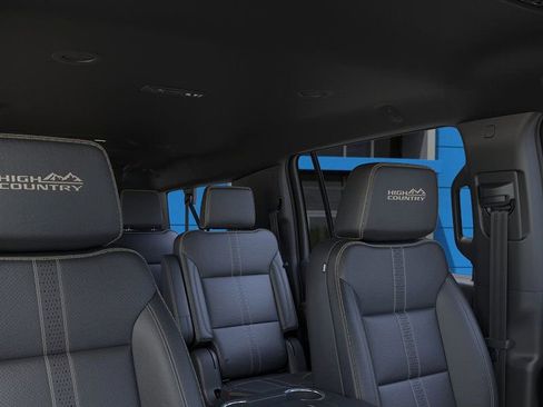 New 2026 Chevrolet Suburban High Country image 24