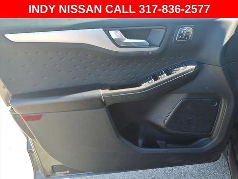 Used 2020 Ford Escape SEL image 11