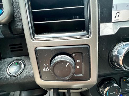 Used 2019 Ford F350 Lariat w/ Lariat Ultimate Package image 25