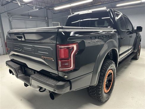 Used 2018 Ford F150 Raptor w/ Equipment Group 802A Luxury AWD/4WD image 7