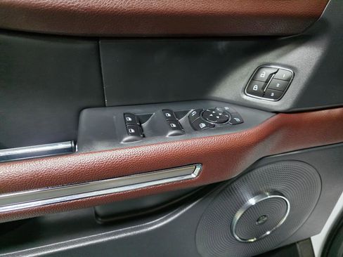 Used 2024 Ford Expedition Max Limited image 17