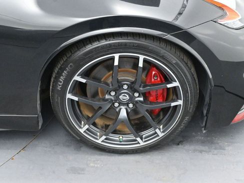 Used 2017 Nissan 370Z NISMO image 30