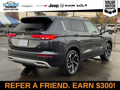 Used 2024 Mitsubishi Outlander SE image 9