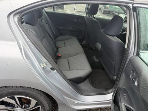 Used 2017 Honda Accord LX image 10