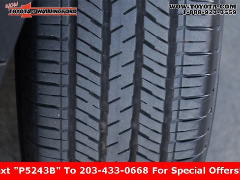 Used 2024 Subaru Crosstrek 2.0i Premium image 6